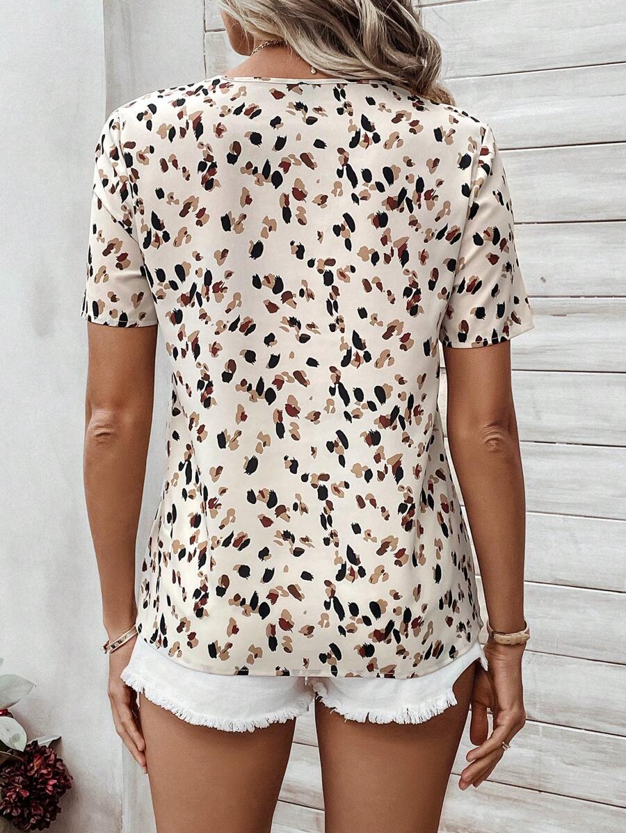 Uvercee Spotted Split V-Neck Short Sleeve Top